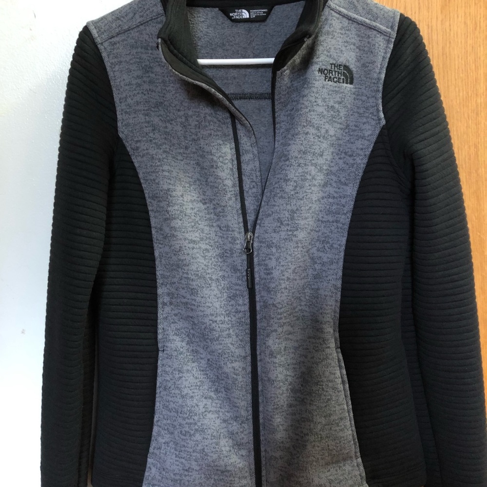 The Northface sweater